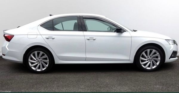 Skoda Octavia 2022 391807122