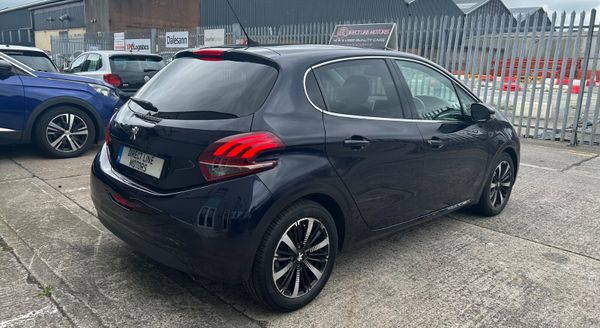 2016 Peugeot 208 Low Mileage 391807272