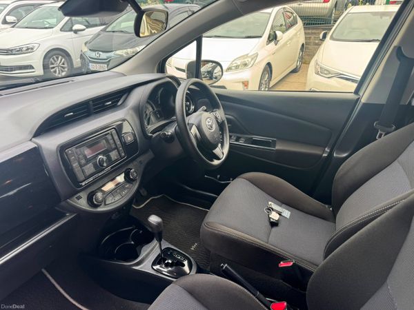 2018 Toyota Vitz Hybrid Automatic 391832442