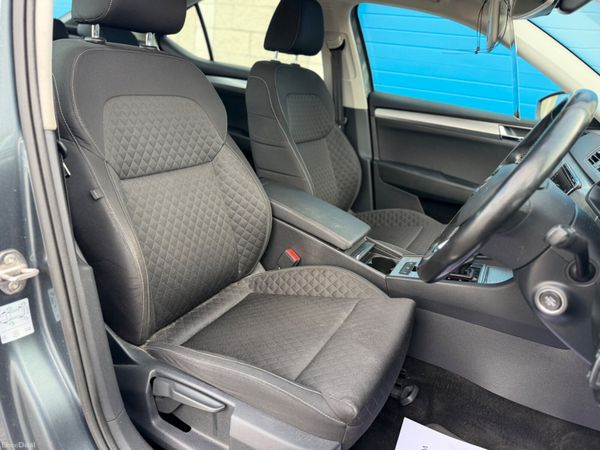 Superb Auto 202 Low Kms!! 391983048