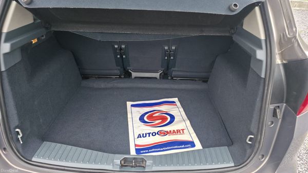 Ford C-Max 2012 391987764