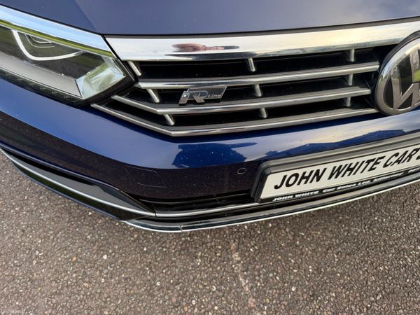 Volkswagen Passat 1.6 TDI R Line 391992178