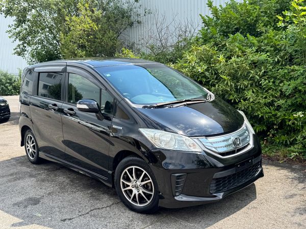 Honda Freed Hybrid 6 seats 391908764