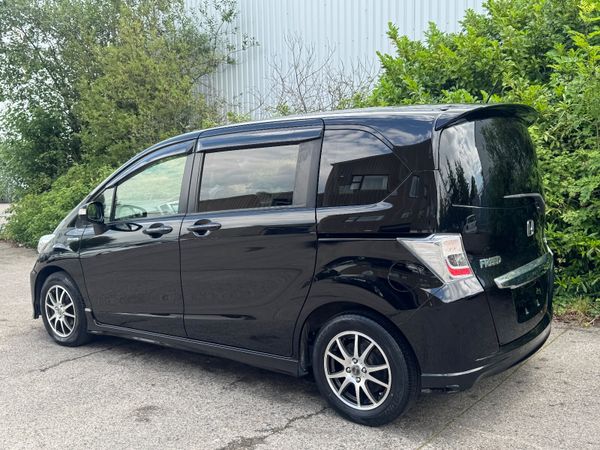Honda Freed Hybrid 6 seats 391908796