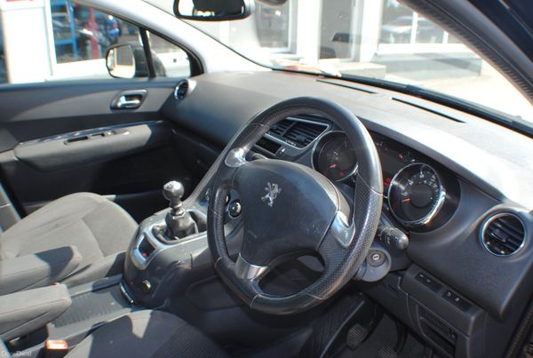 Peugeot 5008 1.6 HDI 7 SEATER 2015 391915858