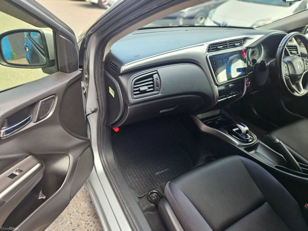 2014 Honda Grace Hybrid Automatic 392044898