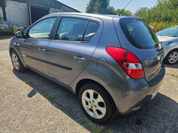 Hyundai i20 2012 1.2cc 5 door, low mileage 392047542
