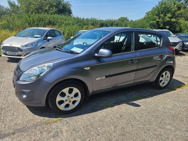 Hyundai i20 2012 1.2cc 5 door, low mileage 392047548