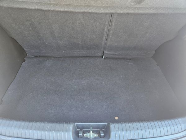 Hyundai i20 2012 1.2cc 5 door, low mileage 392047550