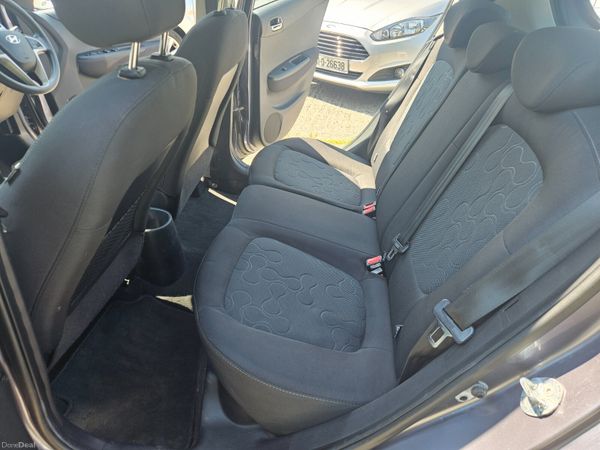Hyundai i20 2012 1.2cc 5 door, low mileage 392047556