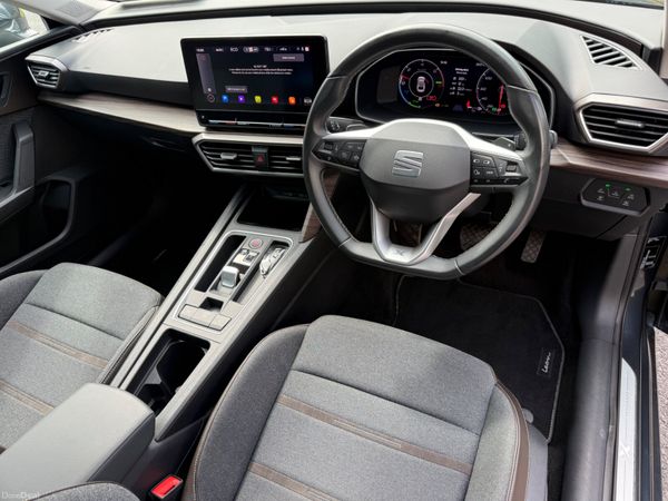 *Hybrid* Stunning 221 Seat Leon! 392067308