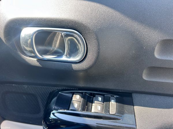 2017 CITROEN C3 1.2 PETROL FEEL LOW KMS 392073400