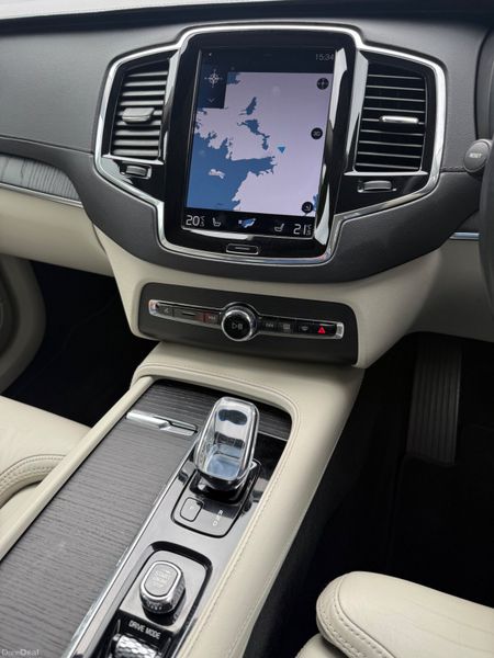 Now Reserved! Stunning 201 Volvo XC90 Inscription! 392000260