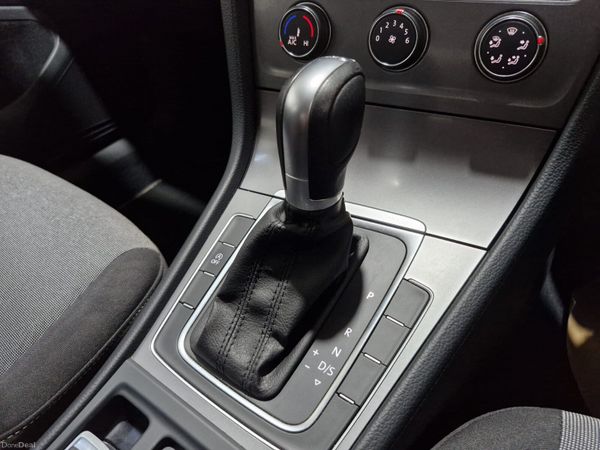 2016 Volkswagen Golf 1.4 TSi Auto 86,800 KM 392165648