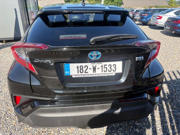 182 Toyota Chr 1.8 hybrid 392168866