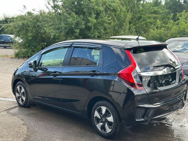 2016 HONDA FIT 1.5HYBRID 392170204