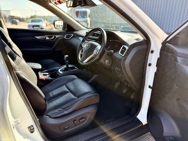 **Reserved **🔴 Nissan X-Trail TEKNA  4x4  High 392171234