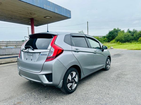 HONDA FIT 2013 1.5L GP5 AUTOMATIC PETROL HYBRID 392189348