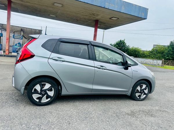 HONDA FIT 2013 1.5L GP5 AUTOMATIC PETROL HYBRID 392189350