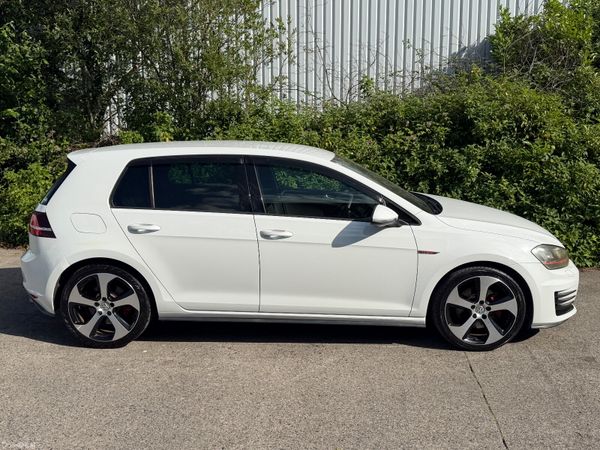 Volkswagen Golf GTI Automatic 392199574