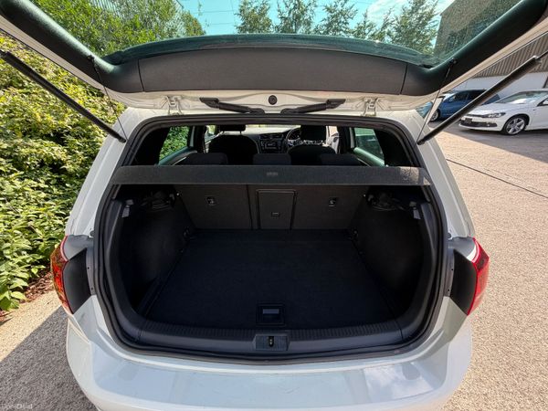 Volkswagen Golf GTI Automatic 392199596