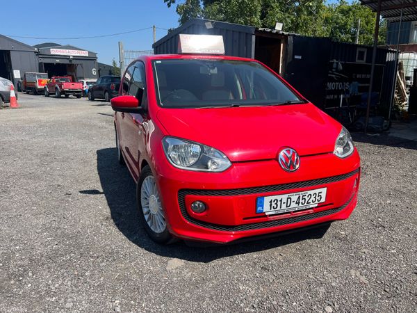 Volkswagen up! 2013 Auto 392276608