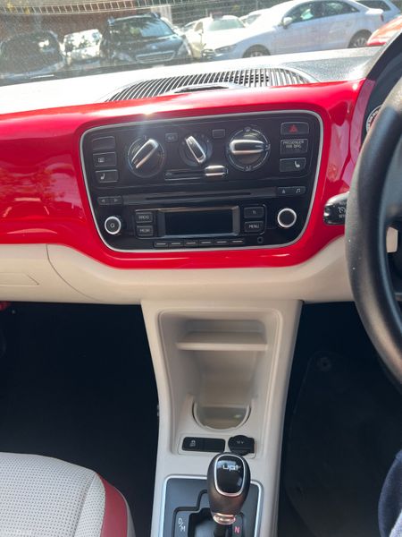 Volkswagen up! 2013 Auto 392276616