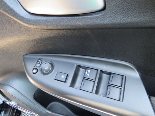 17 HONDA FIT PETROL HYBRID AUTOMATIC 392237722