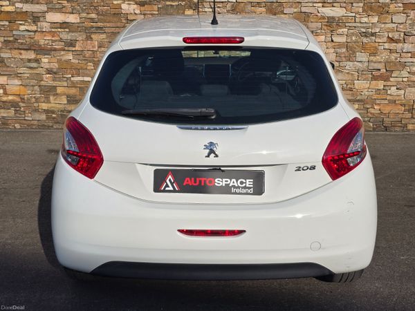 141 Peugeot 208 1.2 Petrol 392362100