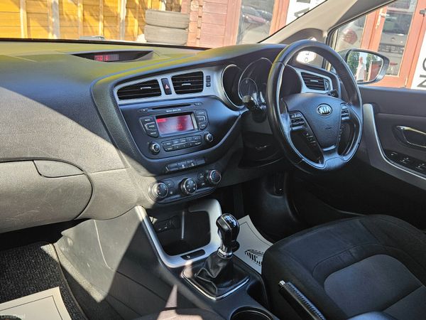 Kia Ceed 2014 1.6 Diesel New Nct 11/27 392362664