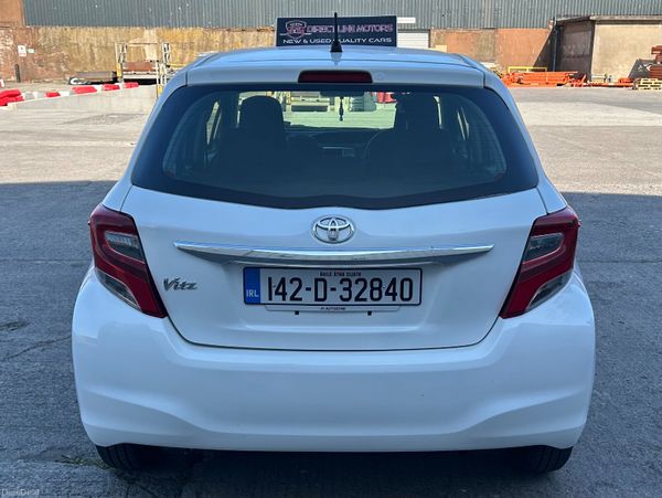 2014 Toyota Vitz / Yaris 392371072