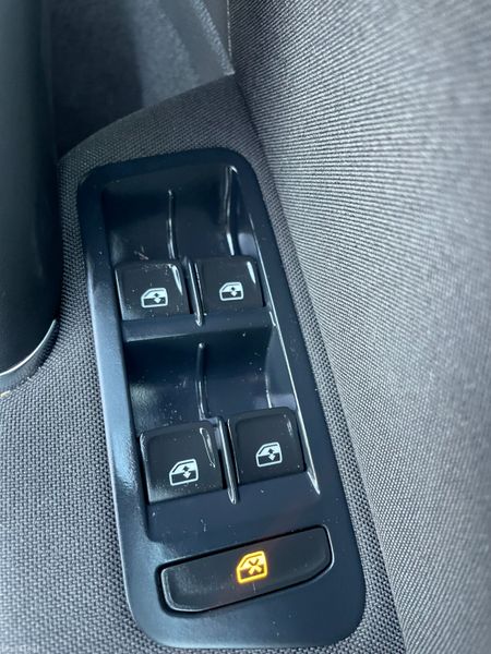 172 VW Golf.. Auto.. One Owner.. F.S.H 392371912