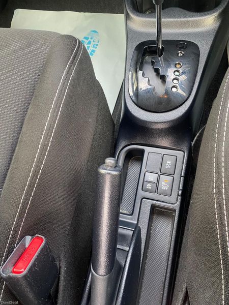 Toyota Vitz 2019. 1.5L Hybrid push start automatic 392375788