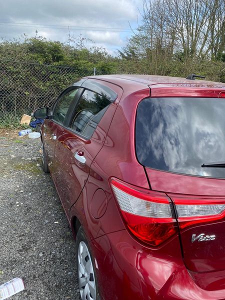 Toyota Vitz 2019. 1.5L Hybrid push start automatic 392375790