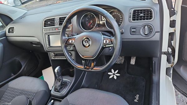 Volkswagen Polo 2016 Automatic loew milage 392375736