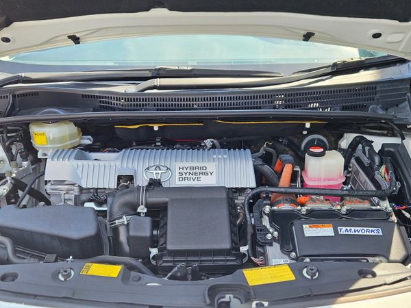 2014 Toyota Prius Hybrid Automatic/ sports 392319260