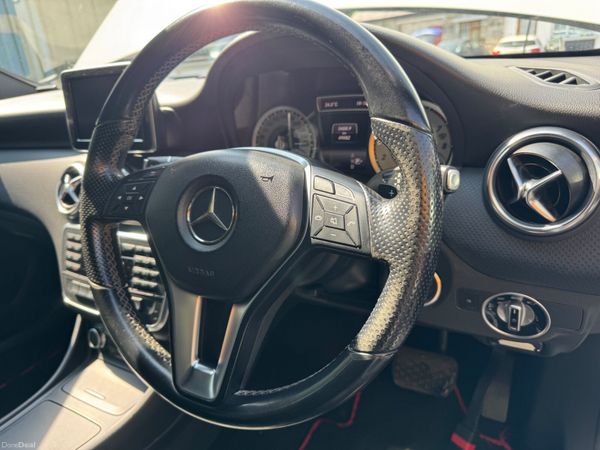 MERCEDES BENZ A-180 AMG 2013 50000 KM ONLY 392323892
