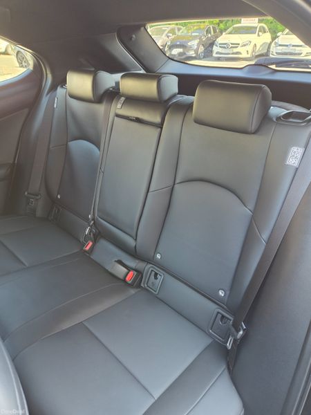 Lexus UX 2023 // LOW LOW MILEAGE 392326412