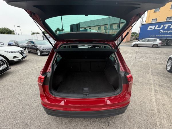 182 VOLKSWAGEN TIGUAN 2.0TDI HIGHLINE - HIGH SPEC 392461094