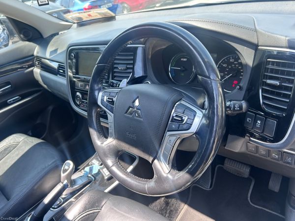 2016 MITSUBISHI OUTLANDER HYBRID TOP SPEC 392495018