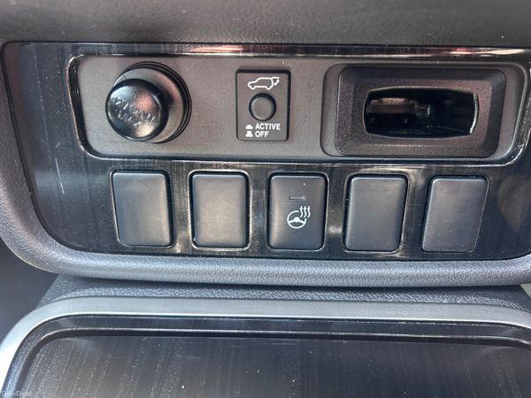 2016 MITSUBISHI OUTLANDER HYBRID TOP SPEC 392495024