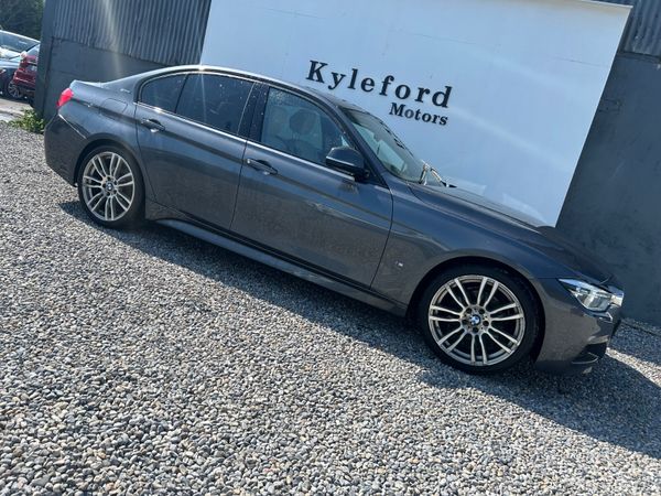 BMW 3-Series 2018 392401496