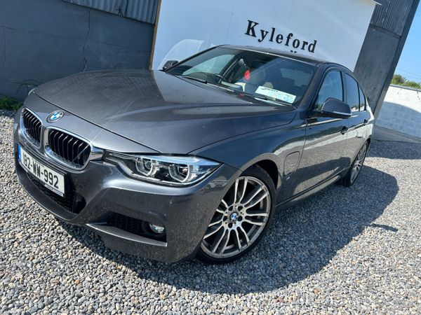 BMW 3-Series 2018 392401504