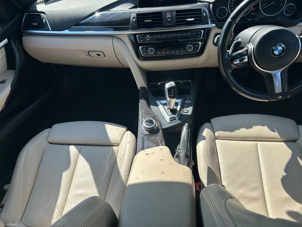 BMW 3-Series 2018 392401518