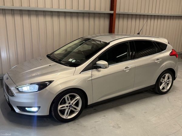 2016 (162) Ford Focus 1.5TDCI Zetec 392409826