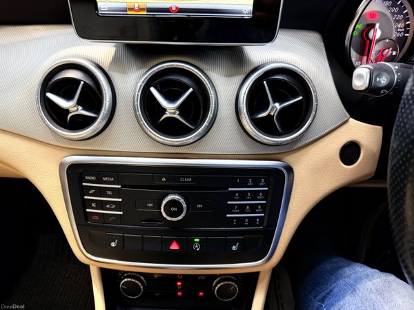 152 Mercedes-Benz CLA 1.6 Petrol Manual 392436576