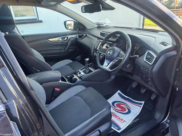 2018 Nissan Qashqai 1.2 L Petrol IMMACULATE 392552904