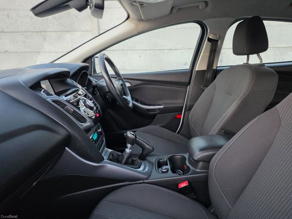 Ford Focus 1.6 115PS S/S Titanium-X 392578232