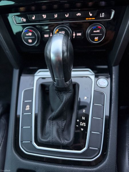 🔴 Volkswagen Passat AUTO High-line High Spec 392594258