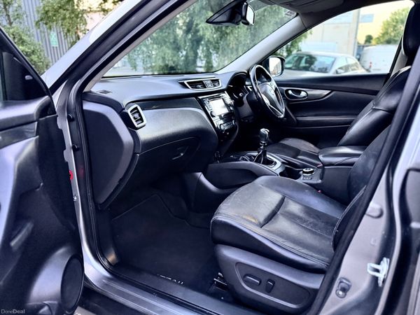🔴 Nissan X-Trail 4x4 TEKNA Designo 7 Seats 392594540